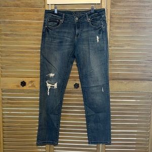 Women’s DL1961 Riley Boyfriend distressed jeans Size 28